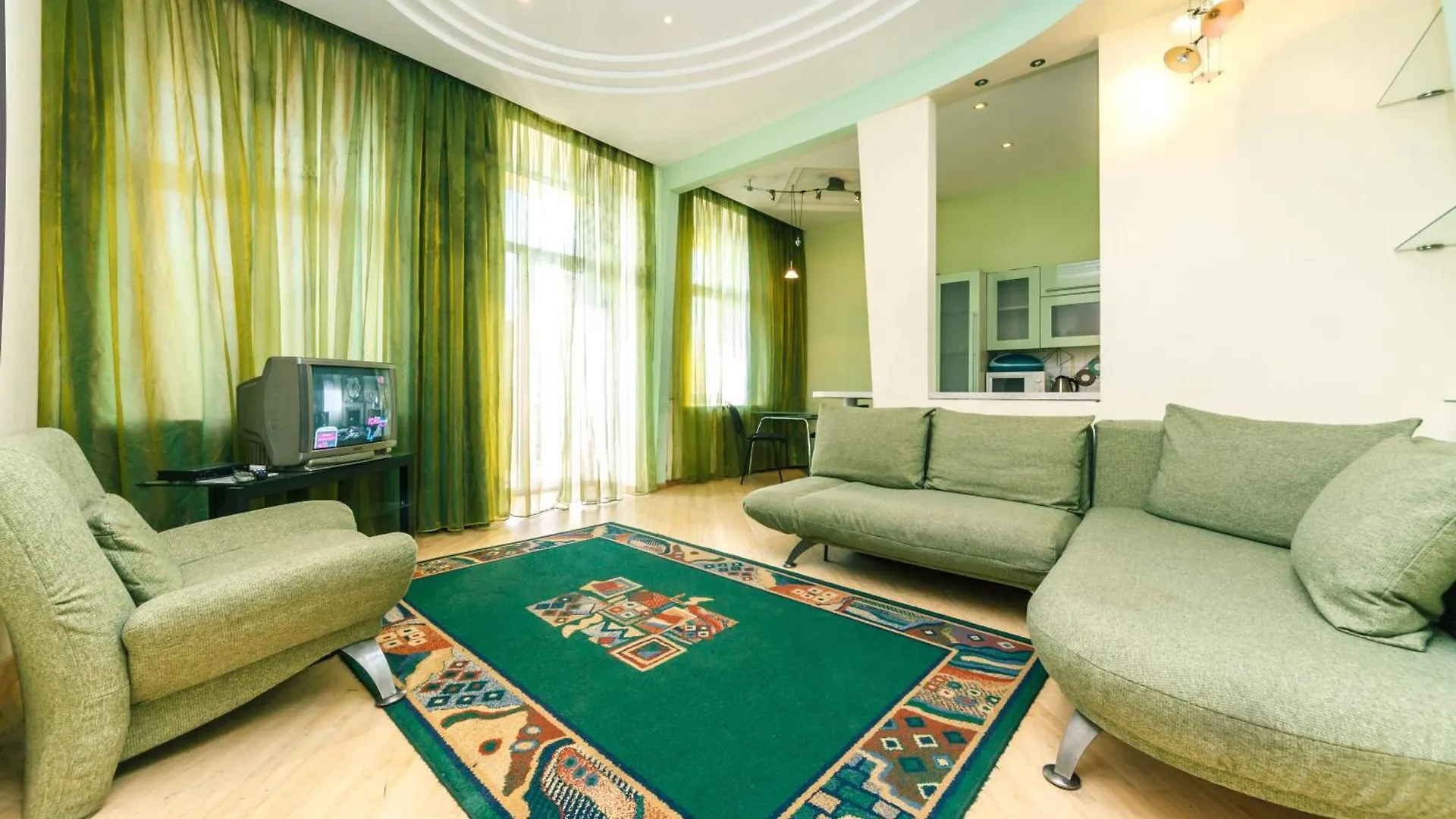 아파트 Luxcenterapartment 키예프